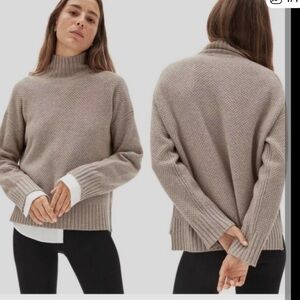 Everlane The Cashmere Stroopwafel Turtleneck